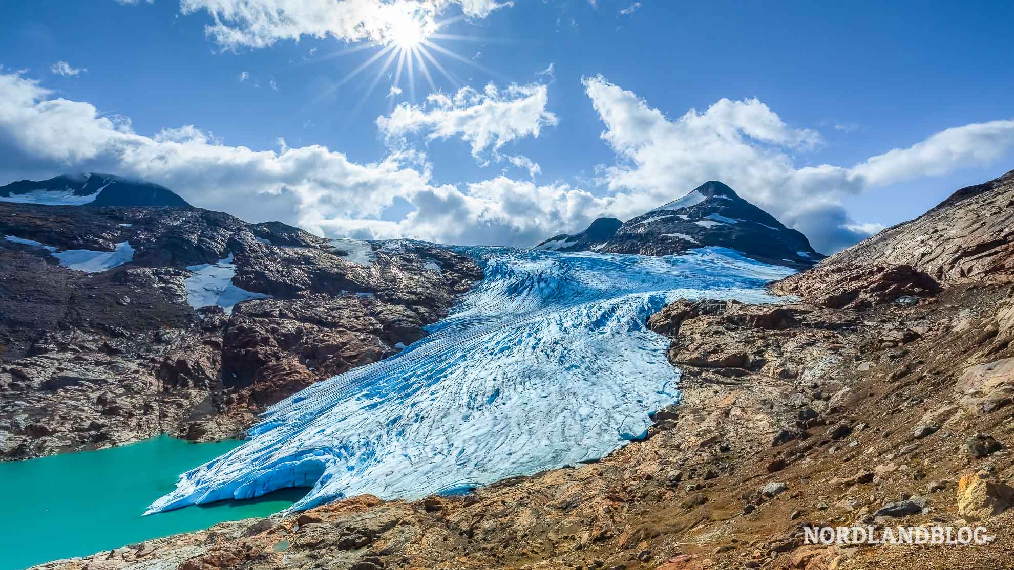 Blick auf die Gletscherzunge Wanderung Gletscher Austre Okstindbreen